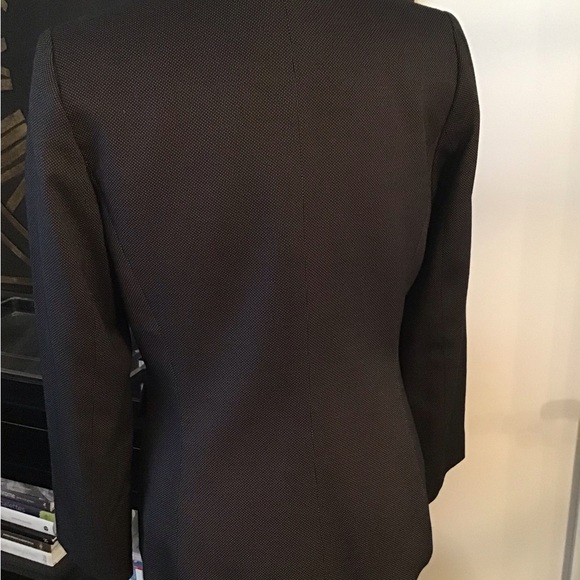 Tailored Blazer from Taharari - Picture 7 of 8